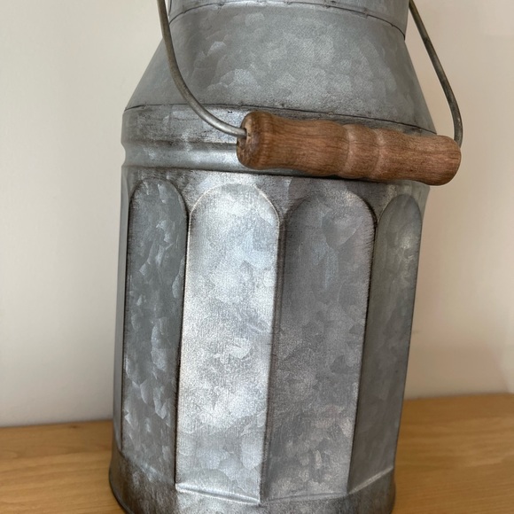 Galvanized Milk Can with Wooden Handle - Picture 7 of 8